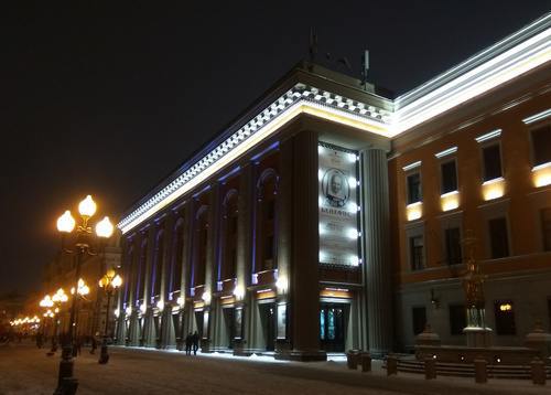 Вновь на сцене: система фасадного освещения знаменитого столичного театра