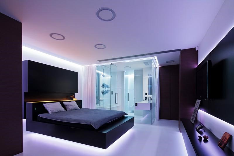 Как можно использовать светодиодное освещение в современной спальне