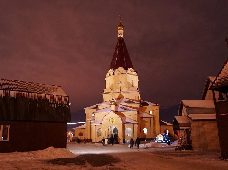 Храм Усекновения Главы Иоанна Предтечи в Братееве